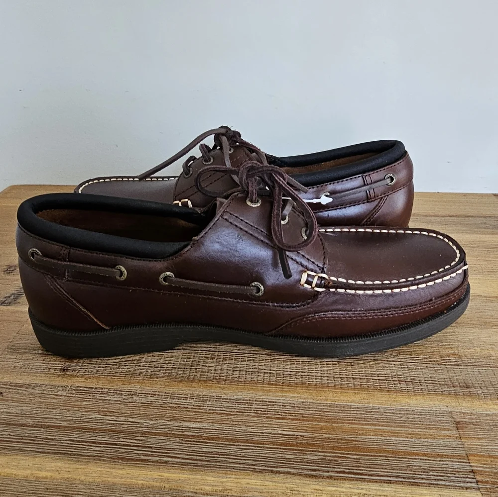 NWOT EARTH SHOE Grayson Mens Brown Leather Slip On Boat Shoes